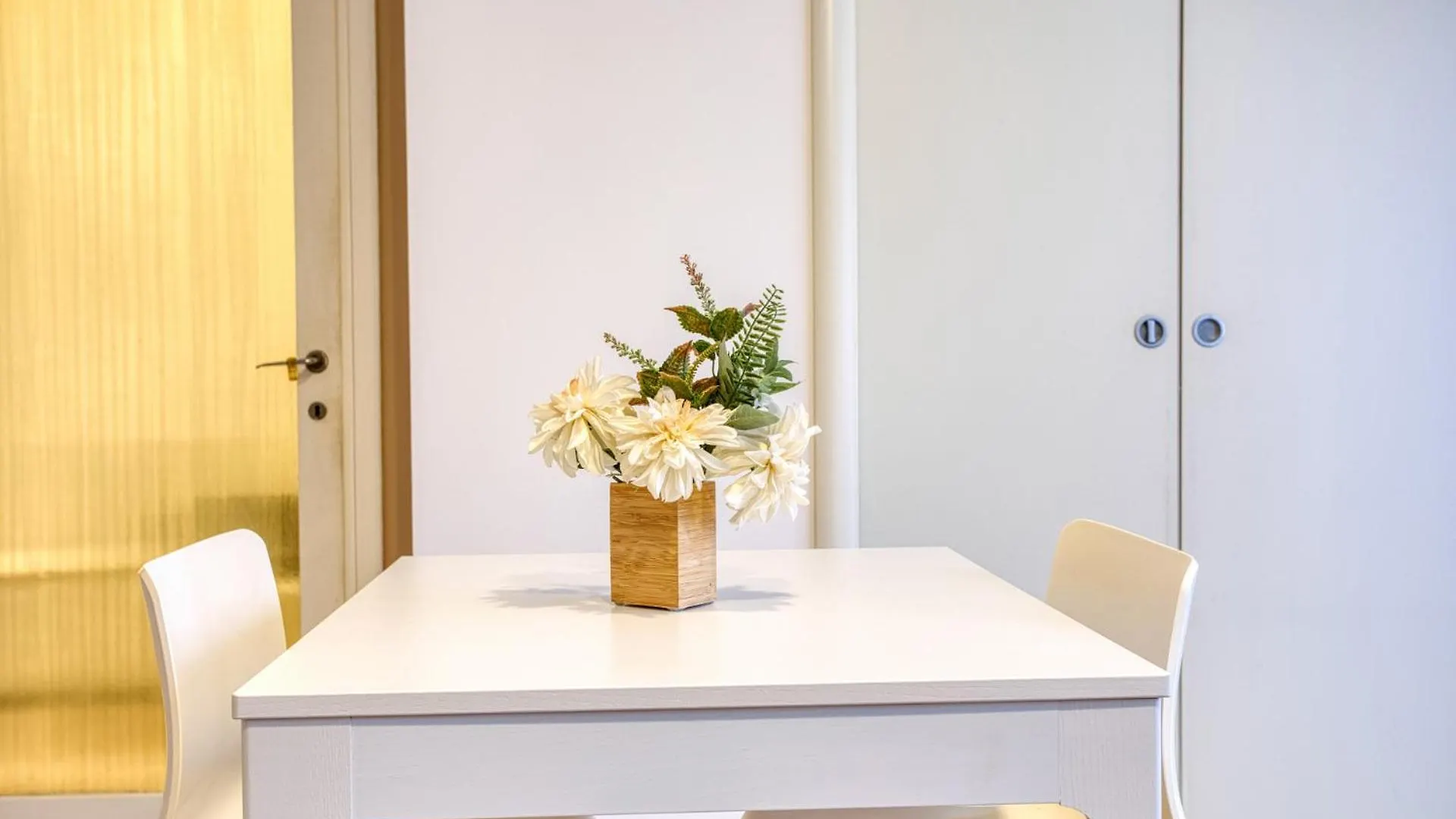 Easylife - Comfort Esclusivo In Porta Romana Milano Lägenhet