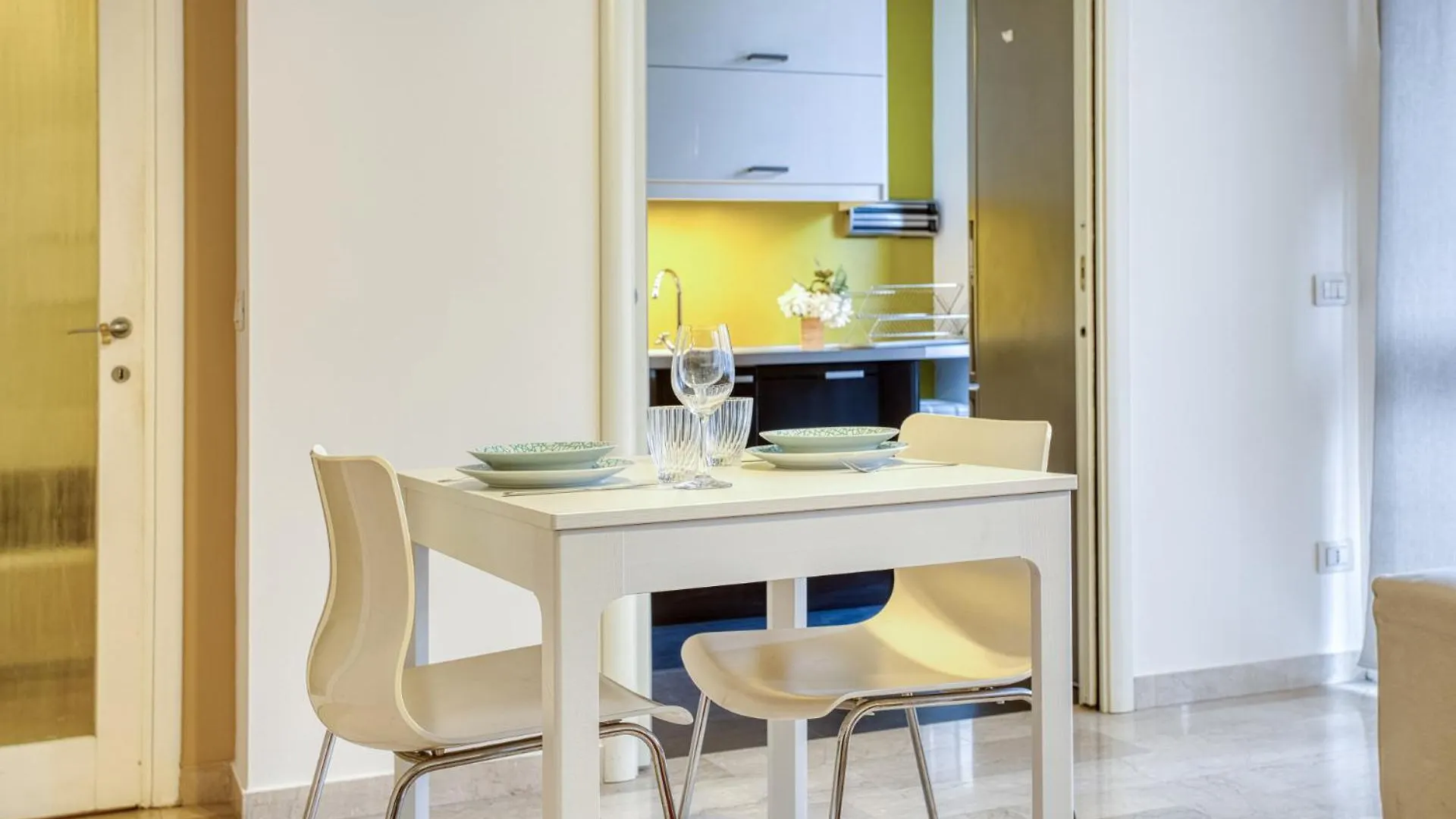 Easylife - Comfort Esclusivo In Porta Romana Milano Lägenhet